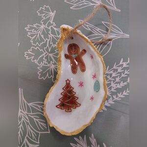Christmas oyster ornament